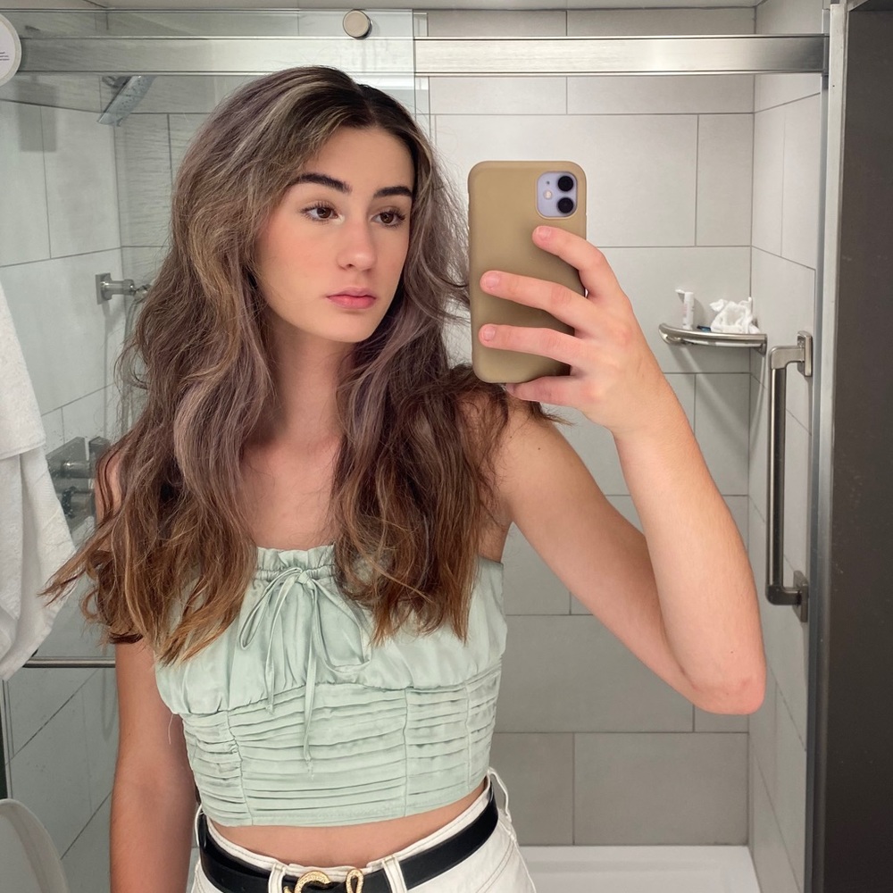 Meet your Posher, Alexandra